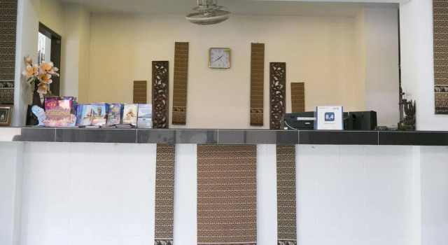 G&B Guesthouse, Забронировать Отель Отели острова Пхукета с бассейном, Бассейн