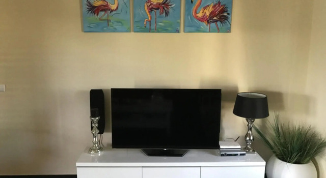 Magnificent Villa near Beach in Upscale District of Vista Royal, Jan Thiel, Забронировать Вилла Отели Виллемстад с парковкой, рядом с Jan Theil, Парковка