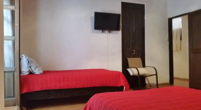 Люкс с 2 комнатами с балконом Cortizo Suites