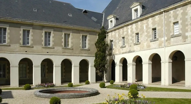 Maison Les Sables-d'Olonne, 3 pièces, 4 personnes - FR-1-92-663, Забронировать Отель Бизнес-отели Ле-Сабль-д'Олон, 4* 5*