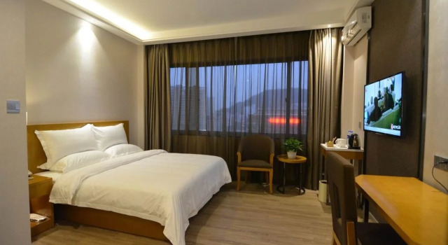 Starway Hotel Zhuhai Haibin Park, Забронировать Отель Бизнес-отели Чжухай, рядом с Zhuhai Fishing Girl Statue, 4* 5*