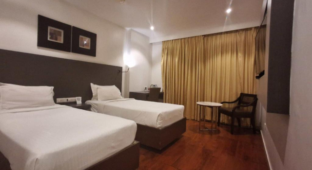 Hotel Jetty Grand, Rezerwuj Hotel Hotele w Andhra Pradesh z parkingiem, Parking