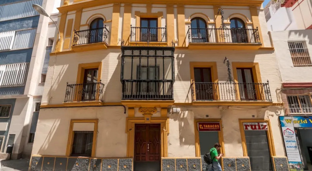 Great Location 3 bd Apartment With Terrace. Amor de Dios
