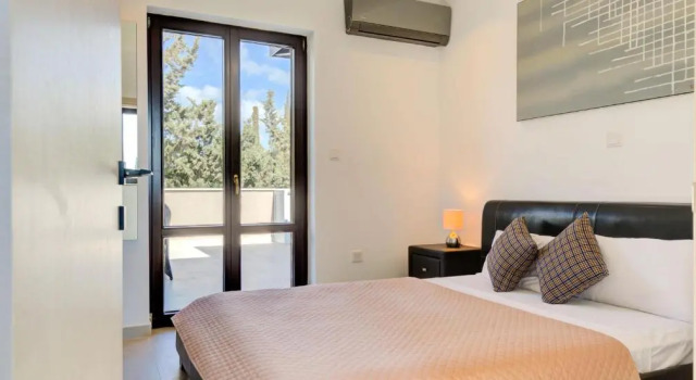 Villa Delphin 375 Fantastic villa with amazing outside space, Aphrodite Hills, Book Villa Hoteller i Kouklia med pool, nær Ranti Forest Beach, Swimmingpool