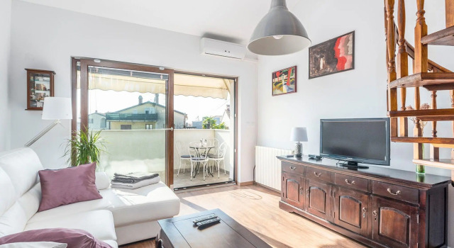 Modern and comfortable apartment near the beach
