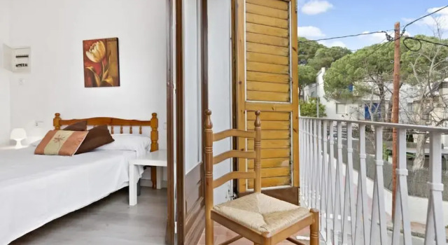 Апартаменты Blanch in Llafranc With 5 Bedrooms and 2 Bathrooms
