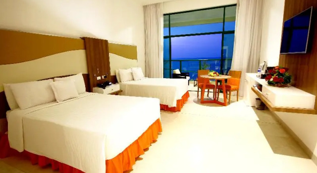 Двухместный номер Standard с балконом Hotel Colon Salinas