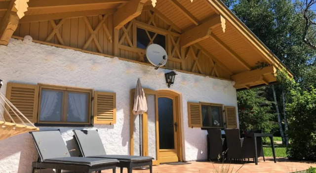 Коттедж Ferienhaus Veronika mit 2000qm Garten und Bergblick