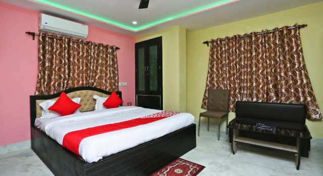 OYO 22566 Red Velvet Inn, Réserver Hôtel Dam Dam West Bengal
