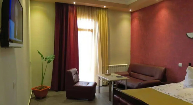 White House Hotel, Prenota Hotel Hotel economici a Erevan