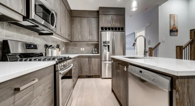 Коттедж Three-Bedroom House with Walk-in Closet #29 Sunalta Downtown