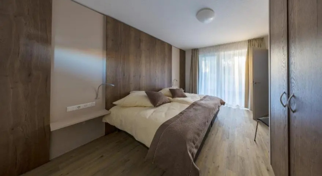 Boarding & HOUSE T24, Забронировать Отель Бад-Вурцах Альгой, рядом с Церковь Готтесберг