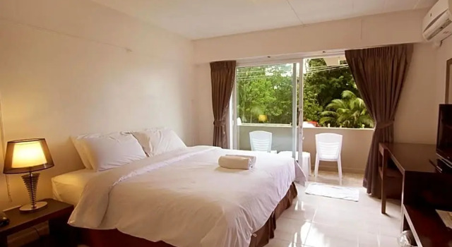 Двухместный номер Comfort с балконом The Farm House Hotel Ranong