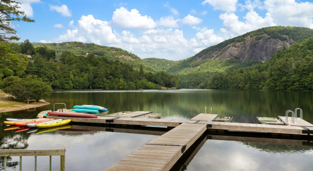 Club Wyndham Resort at Fairfield Sapphire Valley, Забронировать Курортный отель Сапфир Аппалачи
