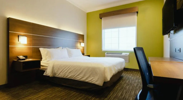 Люкс Holiday Inn Express Davis-University Area by IHG
