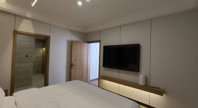 Люкс Beverly Hotel Aba County