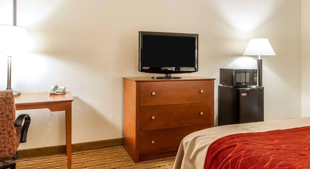 Двухместный номер Standard Quality Inn & Suites Eau Claire University Area