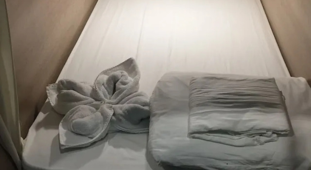 Кровать в общем номере (женский номер) Hostel the pod 33