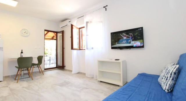 UGA - Perfect Location - SA3 - Ivona