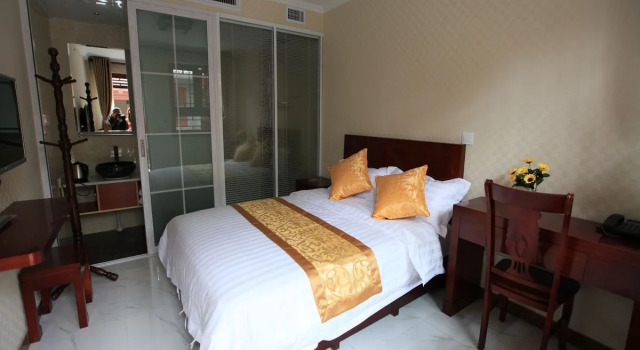 Zhantan Courtyard Hotel