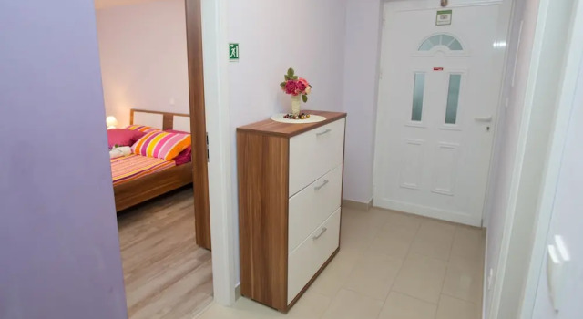 Apartments Mutogras, Varaa Huoneisto Hotellit Split-Dalmatia pysäköinnillä, Pysäköinti