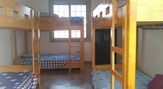 Кровать в общем номере (мужской номер) Masan - Guest House Rhizome - Hostel