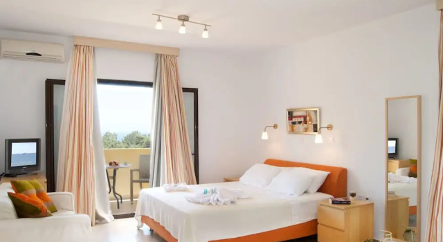 Апартаменты Classic Miraluna Hotel