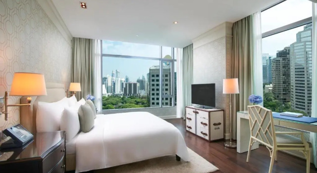 Люкс Premier с 2 комнатами Отель Oriental Residence Bangkok