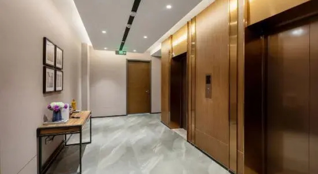 Home Inn Plus(Yantai Fuhai Road RT-Mart Store), Забронировать Отель Яньтай Yantai Region