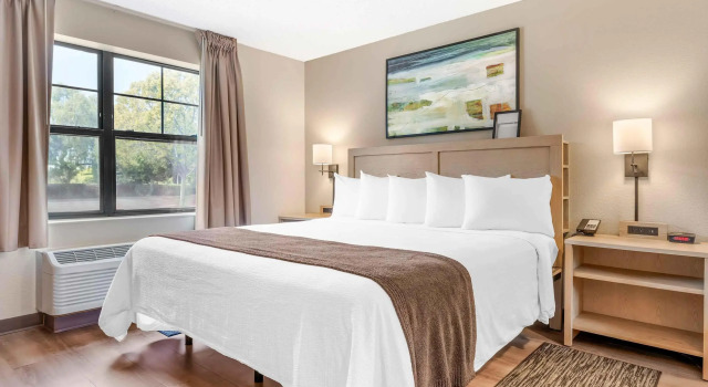 Двухместный люкс c 1 комнатой Extended Stay America Suites - San Diego - Carlsbad Village by the Sea