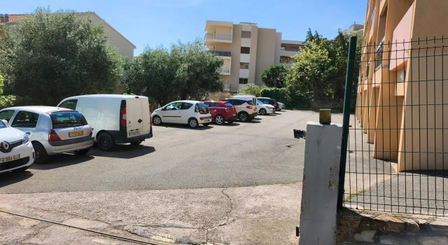Beau Studio / Clim / Parking / Plage a 200 M