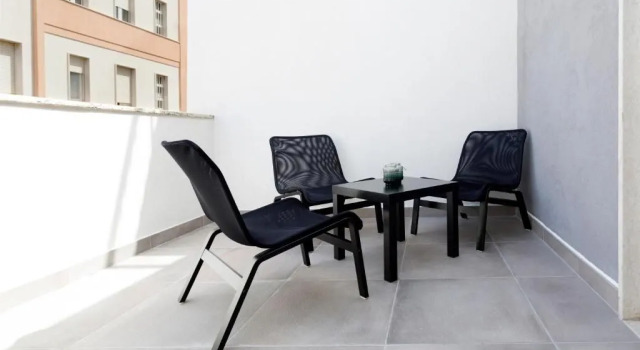 Minimal Rooms