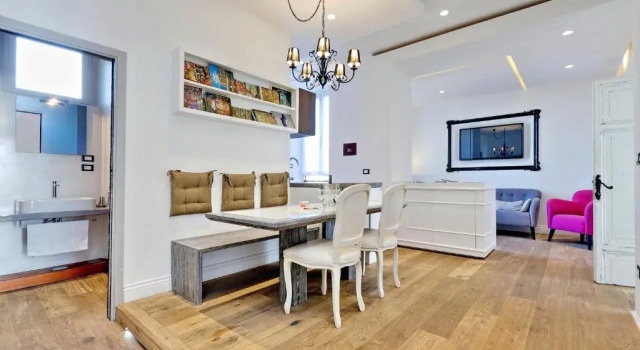 Design Apartment Paulina 300 mt from Colosseum, Rezervovat Apartmán Hotely v Lazio s parkováním, Parkování
