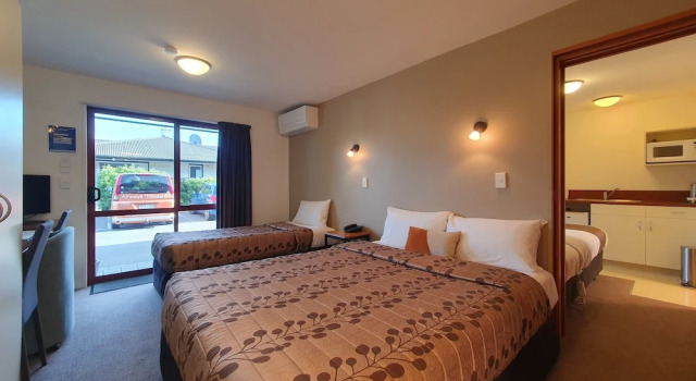 Двухместная семейная студия Airways Motel