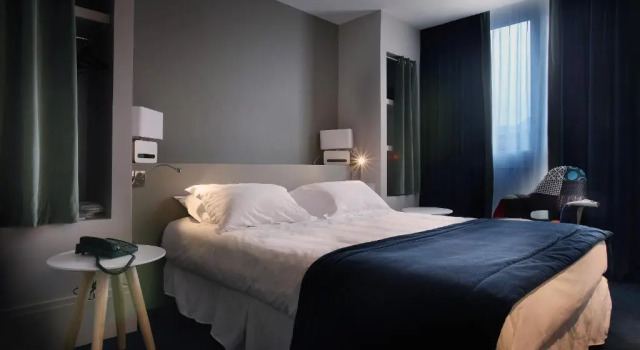 Четырёхместный номер Standard Hotel le Cinq Hyper - Centre