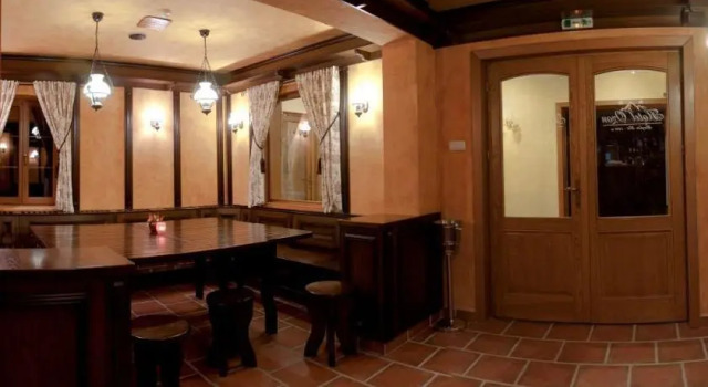 Hotel Ozon, Varaa Hotelli Harghita-Bai 