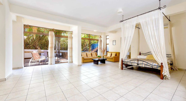 Villa Eden