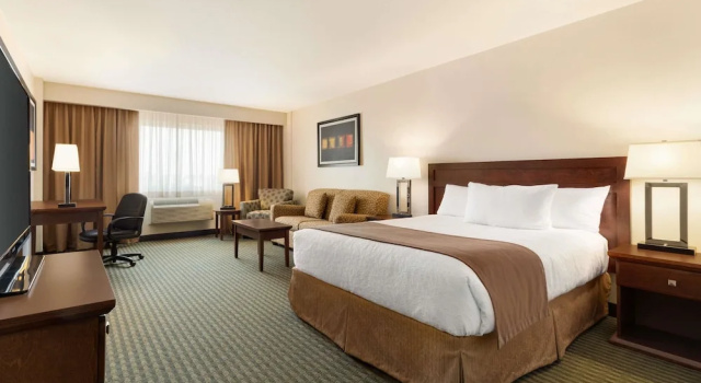 Двухместный номер Business Travelodge Hotel by Wyndham Weyburn