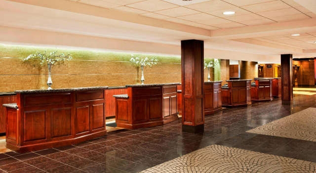 Sheraton Greensboro, Забронировать Отель Гринсборо Северная Каролина