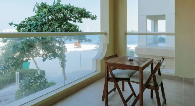 Апартаменты Deluxe 1BR with Ocean Views Palm Jumeirah