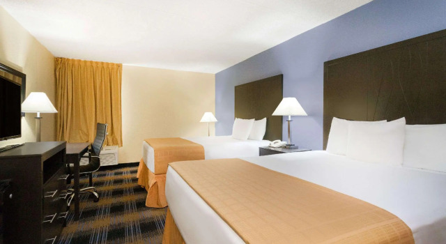 Двухместный номер Standard Days Inn by Wyndham Wilkes Barre