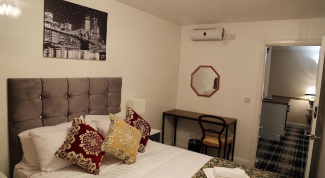ATZ&H Inn, Забронировать Отель Отели Англии 3 звезды, 3*