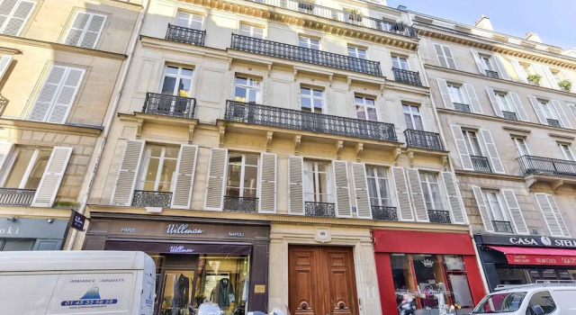62 - Luxury Flat Champs-Elysées 1G, Забронировать Отель 8-й округ: Елисейские поля Париж, рядом с Ром