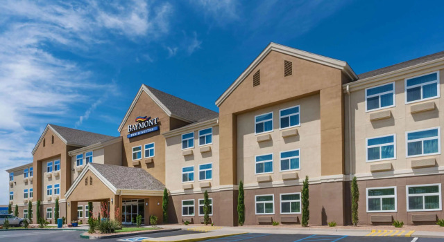 Baymont by Wyndham Albuquerque Airport, Забронировать Отель Альбукерке Нью-Мексико