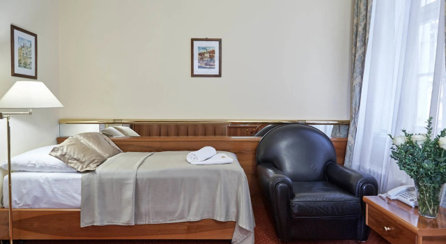 Hotel Sirius, Забронировать Курортный отель Отели Карловарского края 3 звезды, 3*