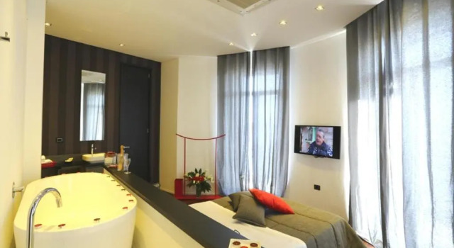 Полулюкс Gram Suites