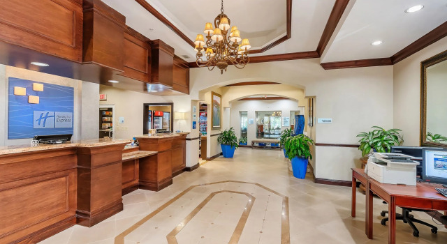 Holiday Inn Express & Suites Kendall by IHG, Book Hotel Hoteller i Biscayne National Park med parkering, Parkering