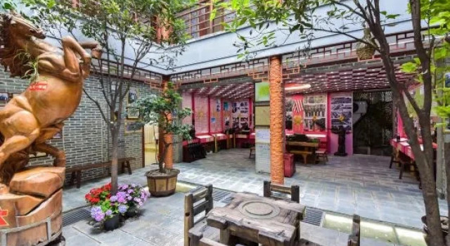 Bingxu and Military Theme Homestay, Book Hotel Dali Yunnan