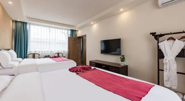 Семейный люкс lanshu hotel