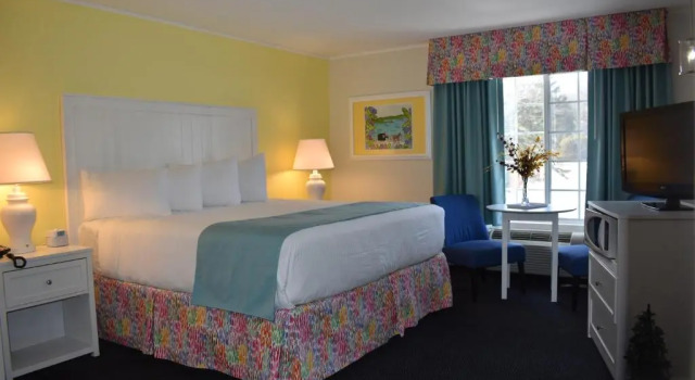 Standard Doppel Zimmer mit Blick auf den Innenhof Breakers Resort & Beach Bar